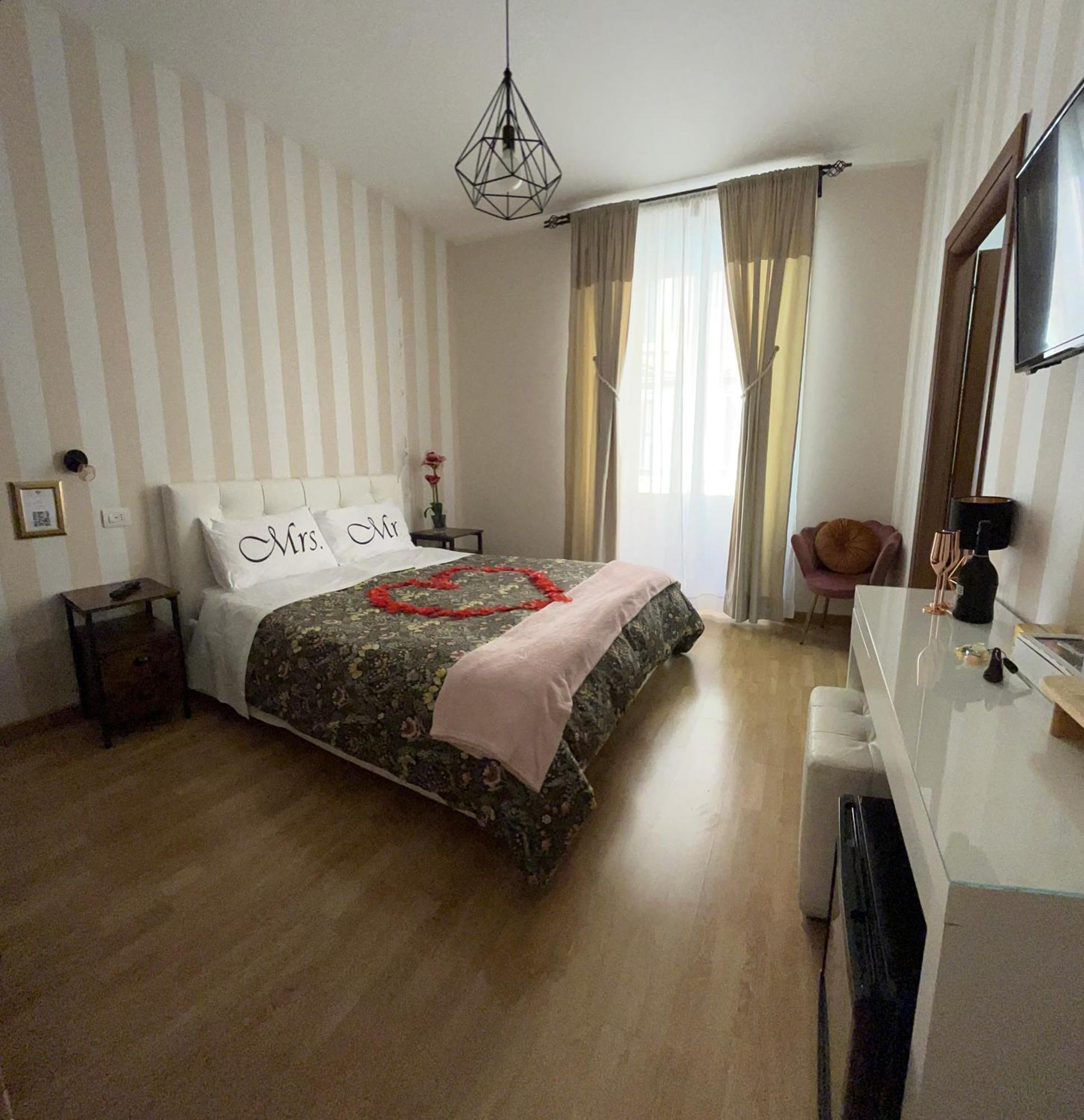 Monti49 Guesthouse Rome Bagian luar foto