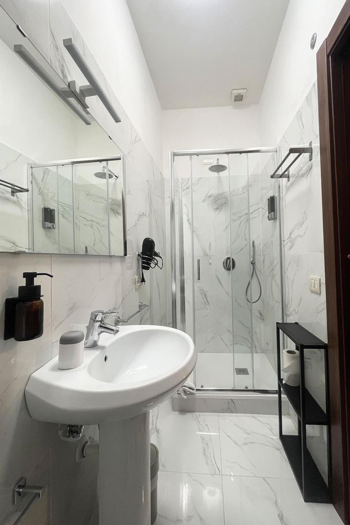 Monti49 Guesthouse Rome Bagian luar foto
